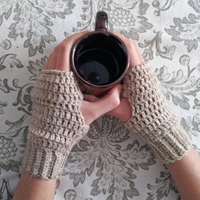 Fingerless mitts