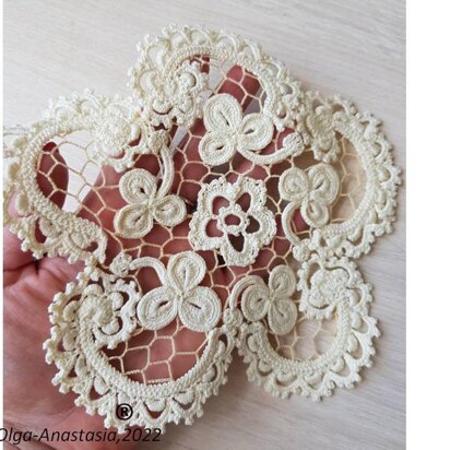 Lace doily