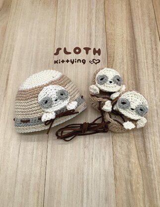 Sloth Beanie and Booties for 18"Doll and Preemie by Kittying