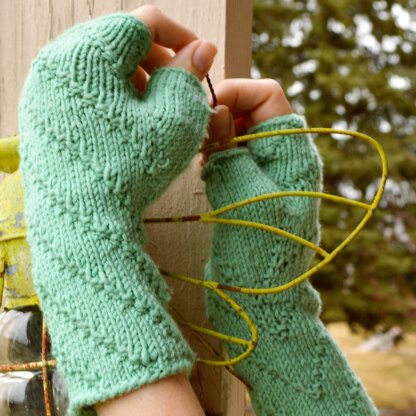 Diagonal Stitch Fingerless Gloves