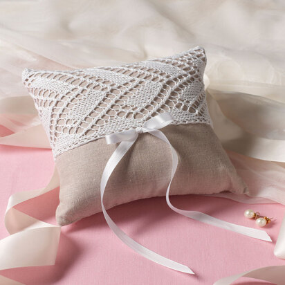 Ring Bearer's Pillow in Aunt Lydia's Classic Crochet Thread Size 10 Solids - LC3540