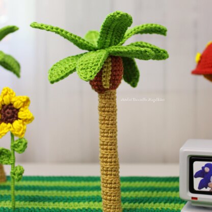 Green Hill Palm Tree – Amigurumi Pattern (PDF)