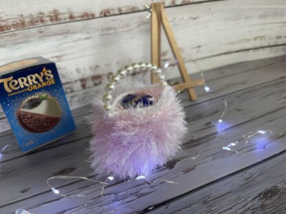 Feather & Pearls Handbag Chocolate Orange Cover Knitting Pattern