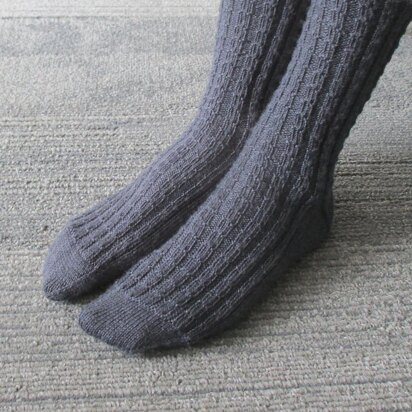 His Simple Socks - knitting pattern