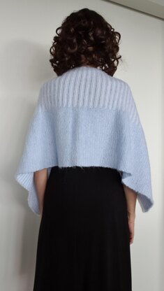 Robyn - curved garter stitch wrap