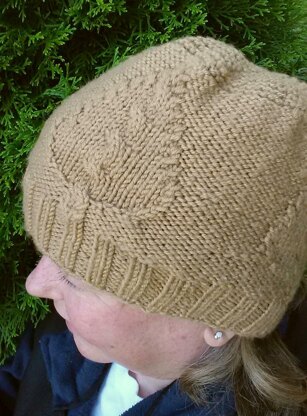 Windblown Leaf Cabled hat