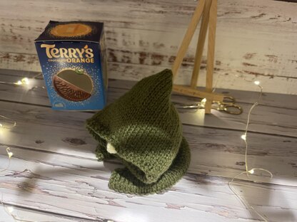The Traitors Inspired Chocolate Orange Cover Knitting Pattern