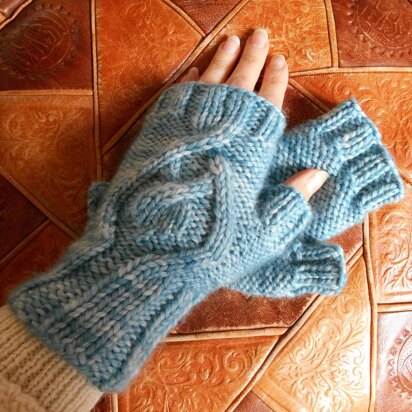 Amadare fingerless mitts