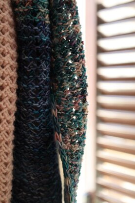 Woolen Heart Scarf