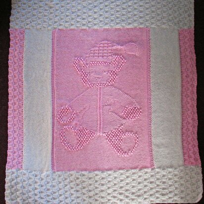 Teddy Bear Cot Blanket - knitting pattern