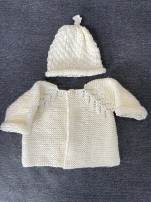 Cardigan and hat for newborn