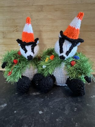 (Glasgow) Badger Dressed as a Christmas Tree - Chocolate Orange Cover/Stuffed Toy, Knitting Pattern