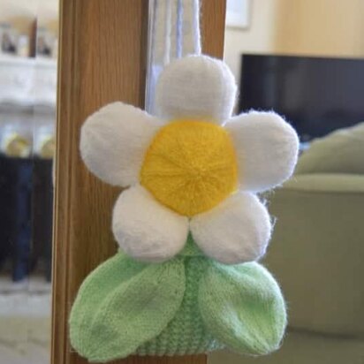 Daisy Baggles Gift Bag - knitting pattern
