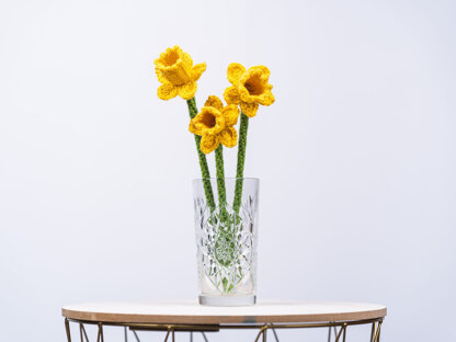 Daffodils in Deramores Studio DK Acrylic - Downloadable PDF