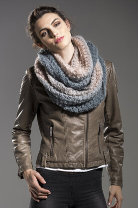 Mother of Pearl Cowl in Universal Yarn Revolutions - Downloadable PDF