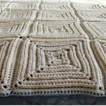 Garden Maze Throw