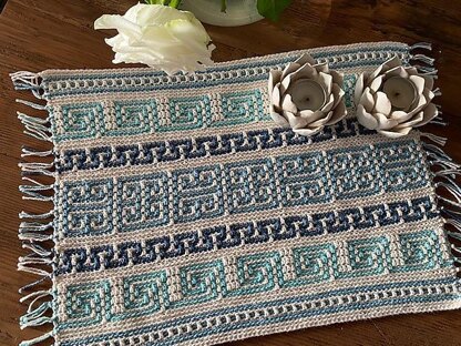 Artemis Mosaic Crochet Placemat / Runner