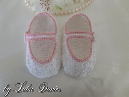 Lacy Crocheted Baby Shoes