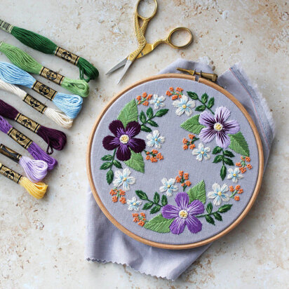 Hope and Hart - Daphne - Beginner Friendly Modern Floral Embroidery Pattern