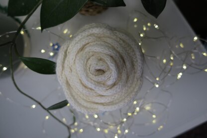 Rose and Pearls Scarf