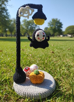 No-Face Crochet,Crochet Pattern No Face,Floating Crochet Pattern,Halloween Crochet Pattern, Crochet Pattern Halloween,Halloween Crochet