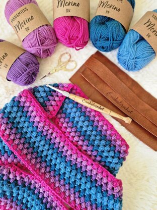 Pretty Puff Stitch Infinity Scarf