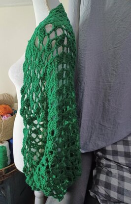 SHELL STITCH CROCHET LACE SHRUG