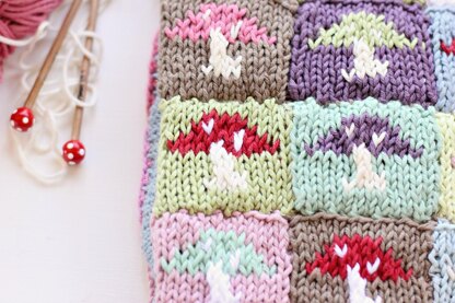Tiny Mushroom Motif Block