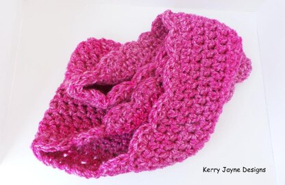 Crochet Cowl / Infinity Scarf