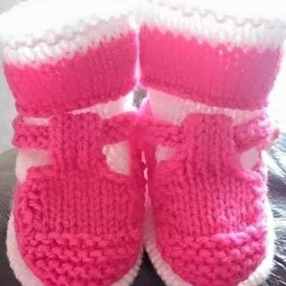 T Bar Shoes and matching Socks Newborn, 0-3mths and 0-6mthsT