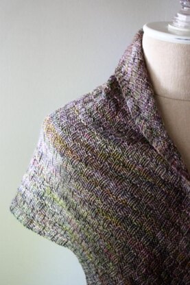 Cheques Shawlette / Kerchief Triangle Scarf