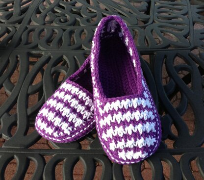 Sea Breeze Houndstooth Slippers