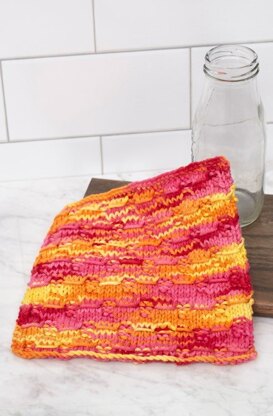 Wrapped Stitches Washcloth in Red Heart Scrubby Smoothie Multi - LM5935 - Downloadable PDF