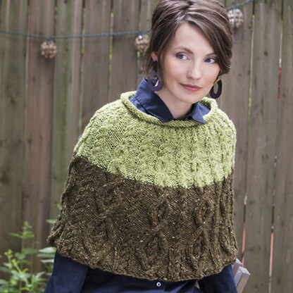 Cruiser Cabled Colorblock Capelet in Tahki Yarns Donegal Tweed - Downloadable PDF