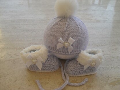 Baby Girl Hat Booties