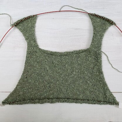 How to Knit a Sweater Vest - KnitcroAddict