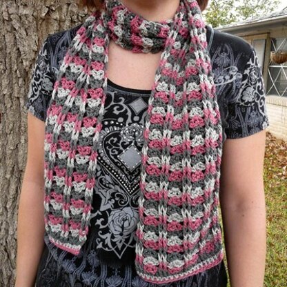 Linda Permann Cables and Lace Scarf PDF