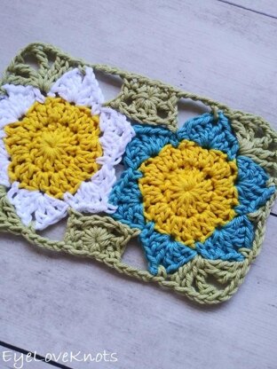 Lily's Floral Mug Rug