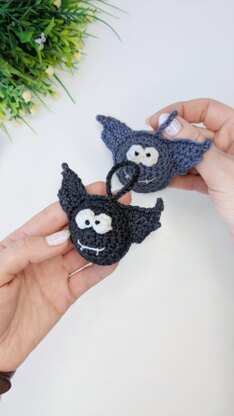 Amigurumi Bat Crochet Pattern: Mini Bat Halloween Keychain