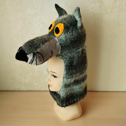 Wolf hat