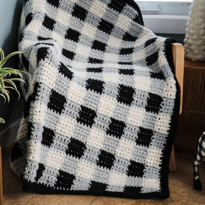 Chunky Buffalo Plaid Throw