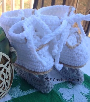 Figure Skate Booties Crochet Pattern