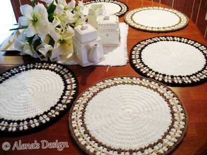Intricate Banded Placemat