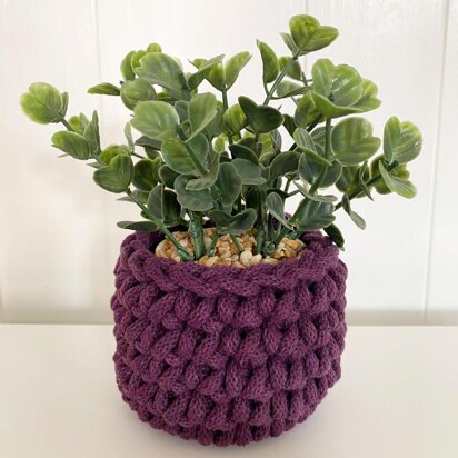 Tiny Crochet Basket