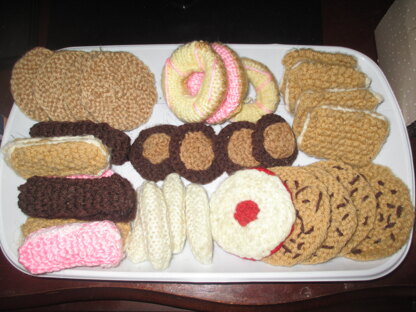 Knitted biscuits
