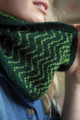 Gradient Waves Cowl