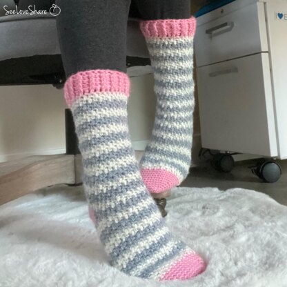 Softee Striped Socks - Crochet Pattern