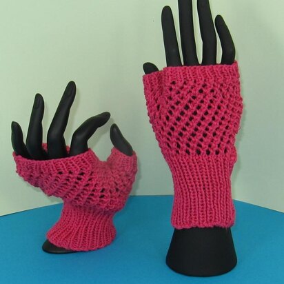 Easy Lace Fingerless Gloves