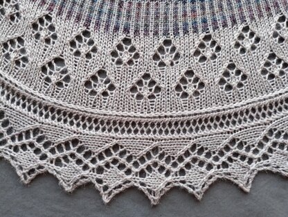 Strawberry fields shawl