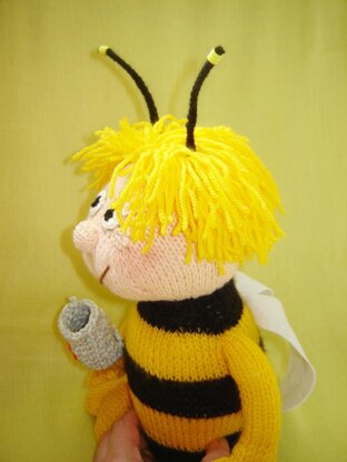 Toy Knitting Pattern -Knit Maya the Bee